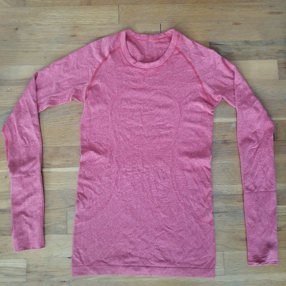 Lululemon red long sleeve shirt